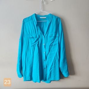 Lovely, Airy Top With Lots of Button Details Sz 14